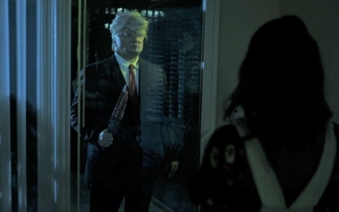 president-evil-filminde-donald-trump-tipki-michael-myers-gibi-korku-saliyor